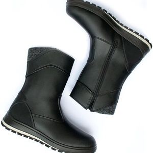 WVSport Country Boots - high traction water resistant black boots